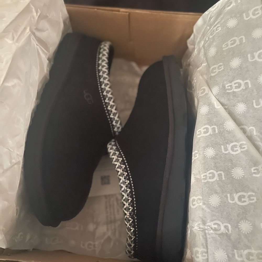 Uggs Tasman style